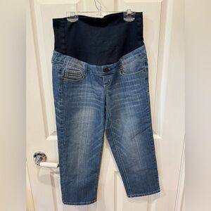 Maternity capri jeans